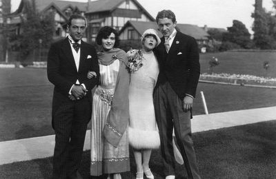 Carnet mondain d'Hollywood, année 1926: Mae Murray épouse en quatrièmes noces David Mdivani