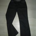 Un Basique avec [Viou] - Le pantalon noir et sa toile