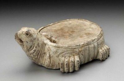 Inkstone in the shape of a tortoise. Vietnam,  Lê dynasty, 15th–16th century