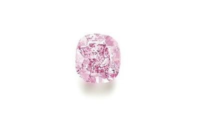 Fancy vivid purplish pink diamond ring