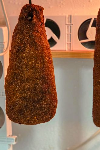 Pastirma  - viande séchée aux épices - @GregCookAndRoll - www.cookandroll.eu