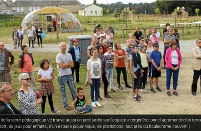 La serre pédagogique des écoliers inaugurée à LANGUEDIAS (22)