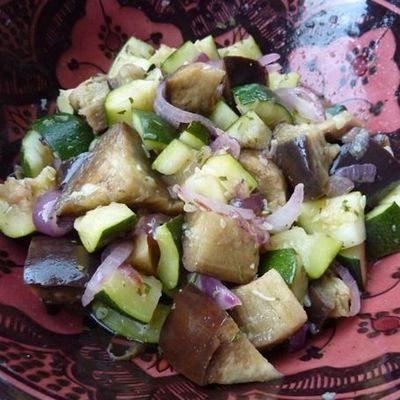 Salade de courgettes et d’aubergines à l’orientale