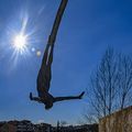 "La plongeuse". Sculpture d'Annick Leroy -2016 (Mont-de-Marsan).