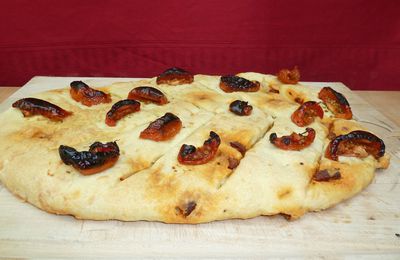 Focaccia chorizo - tomates confites