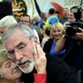 Irlande : Gerry Adams visé par un engin explosif