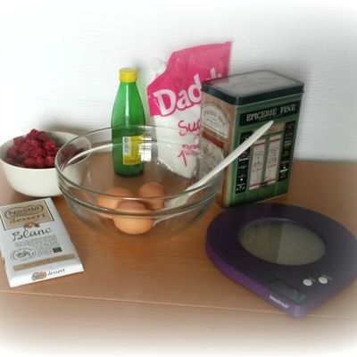 Cupcakes framboise au coeur coulant chocolat blanc