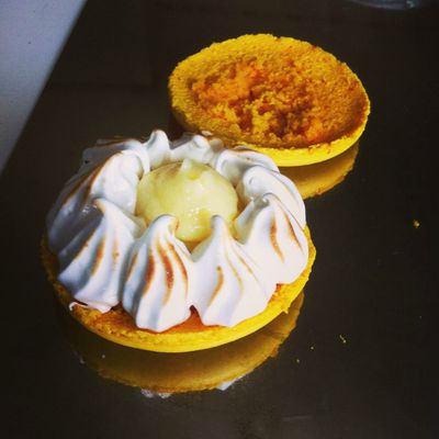 Macaron façon tarte au citron meringuée