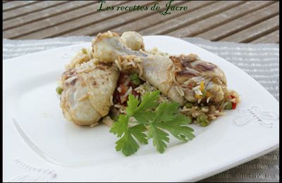 cuisses de poulet au riz, aux petits pois et poivrons