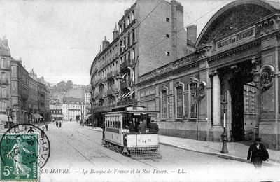 Rue Thiers et Banque de France