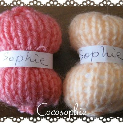 des pelotes de laine