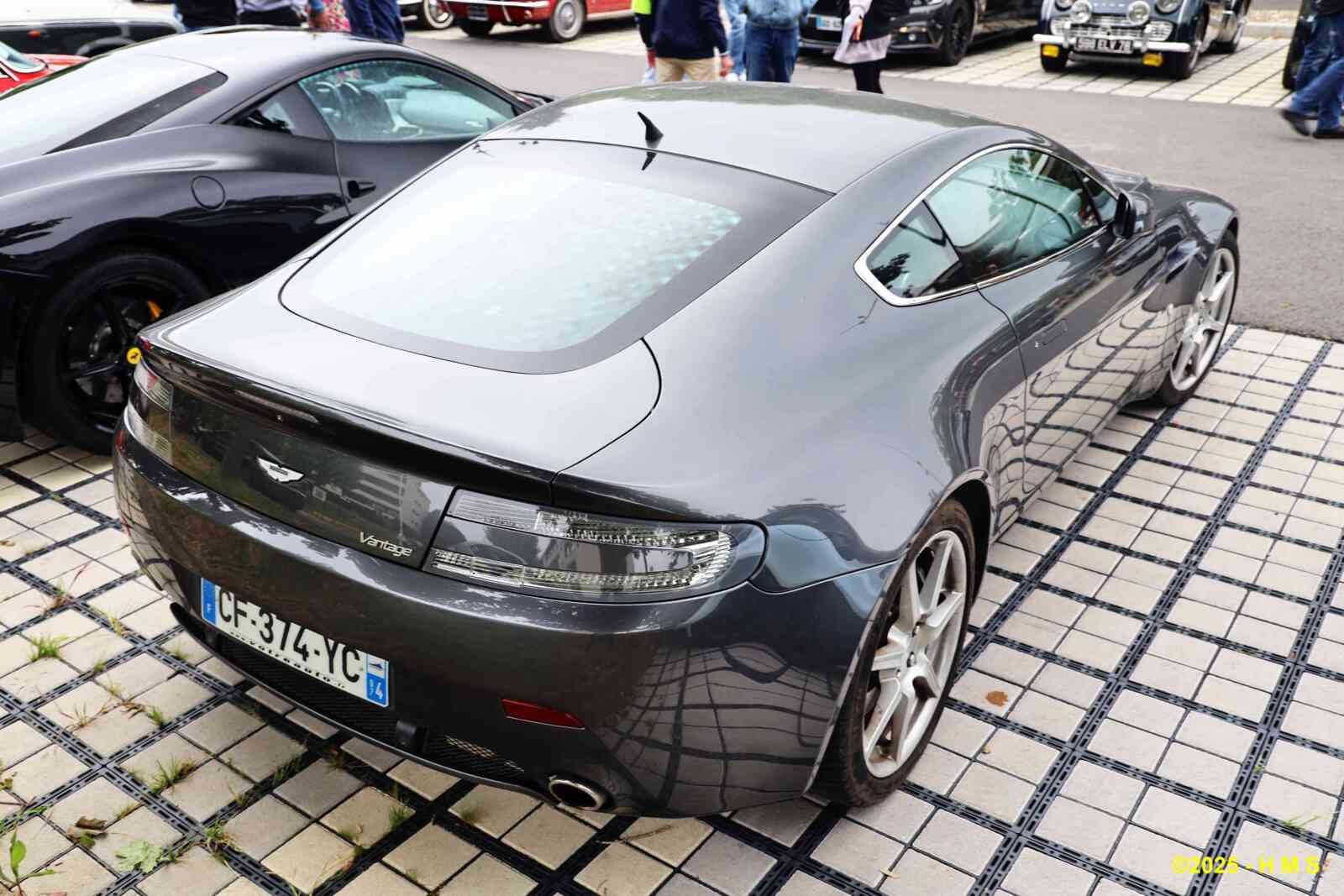 Aston Martin Vantage_14 - 2007 [UK] HL_GF