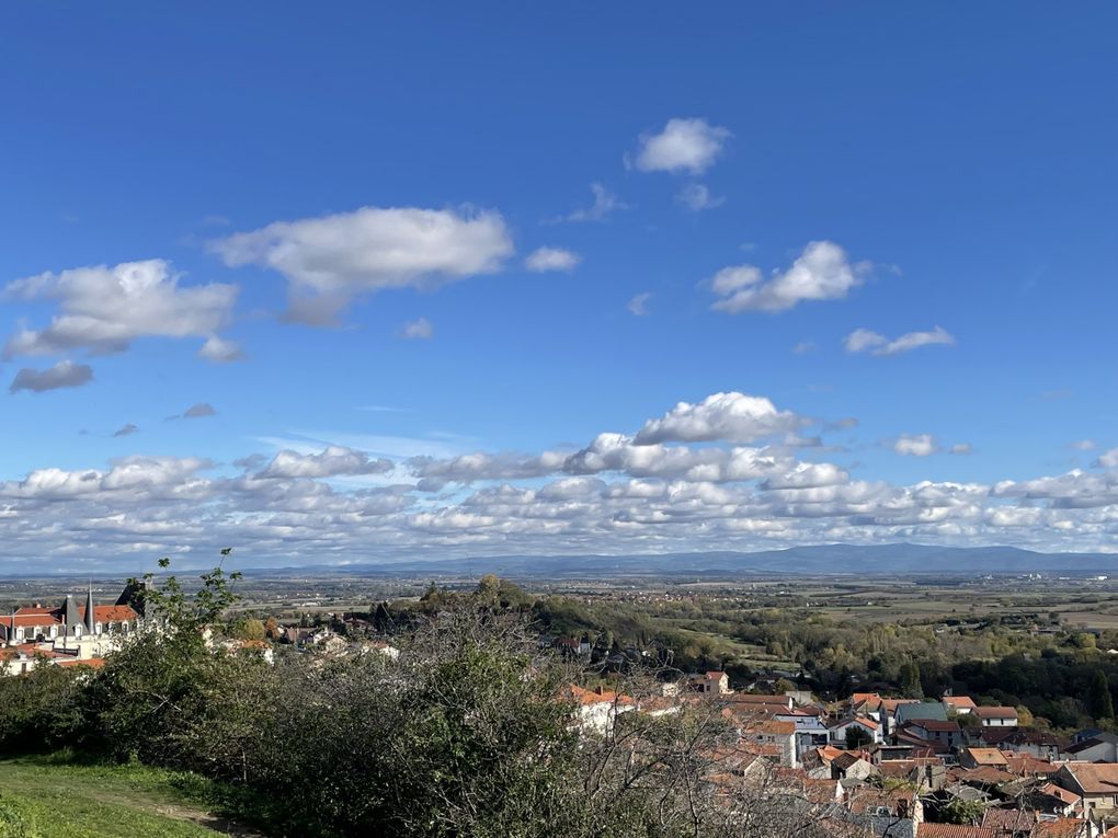 Jeudi 30 octobre 2025: Accès :  à pied depuis le centre-ville de Châtelguyon