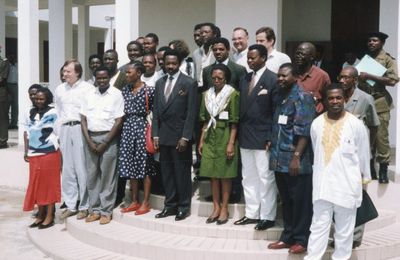 Cameroun - Années 80 (17/34). Sud Cameroun - - « M. Le sous-préfet est en tournée ».