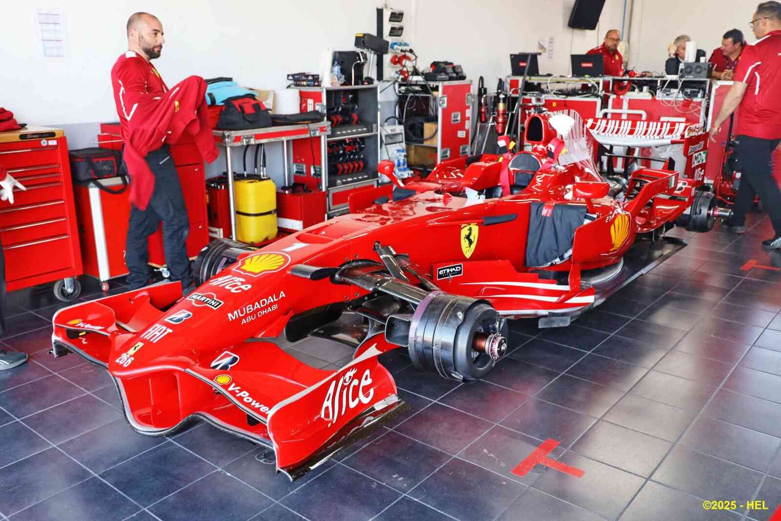 2008 - Ferrari F1 2008 #266_26 HL_GF