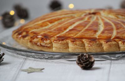 ...Galette des rois saveurs yuzu avec une pâte feuilletée escargot facile et rapide...