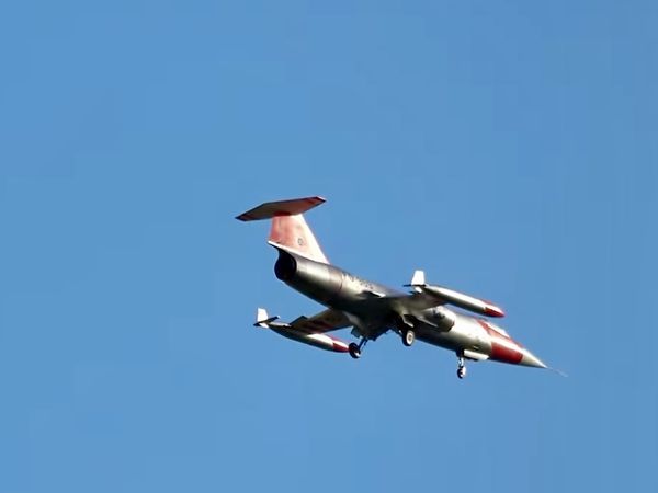 Un chasseur F104 Starfighter à l’échelle 1/3
