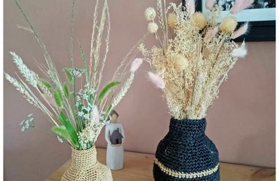 Vases raphia au crochet