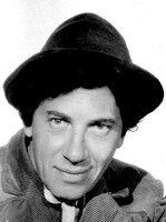 Chico Marx - A day at the races