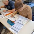 Les futurs Experts suivent un module sur l'analyse des huiles moteur !