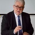 58 500 € PRINCIPALEMENT AFFECTÉS AUX ARTISANS ET COMMERÇANTS.