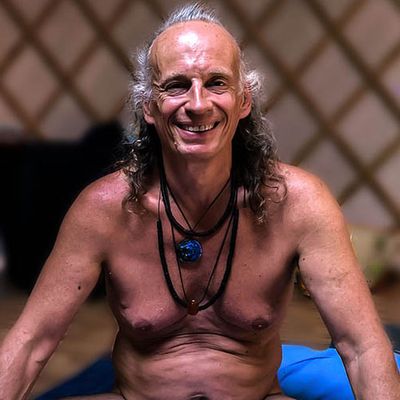 NUDITÉ et CHAKRA du COEUR