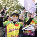  Robert Marchand, 100 ans et 100 km à vélo en un temps record (vidéo)