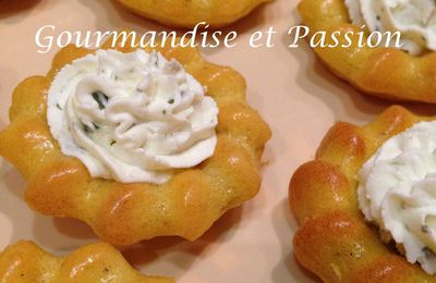 Mini St-Honorés à la crème de fromage ail et fines herbes