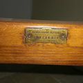 Magnifique et rare petite table/bureau ancien de très grande qualité, de marque "HUREL-au bois courbé de France"