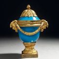 Vase couvert d'époque Louis XVI, attribuée à Jean Dulac