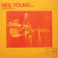 "Carnegie Hall 1970" de Neil Young : la première réédition d’une série de bootlegs fameux du Loner