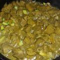 CURRY DE POULET AUX COURGETTES