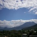 Sur les rives du lac Atitlán