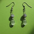 Boucles d'oreilles : perles opales mexicaines blanches et agates grises