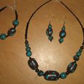 Parure marron foncé et turquoise