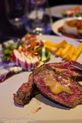 Charcoal - viande grillée au charbon de bois à Bruxelles 