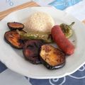 Chorizos frits aux poivrons et aubergines