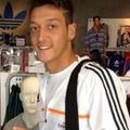 Mesut Özil est dans la tourmente au Real