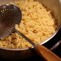 Spätzle à la farine de seigle, poêlée de trompettes de la mort