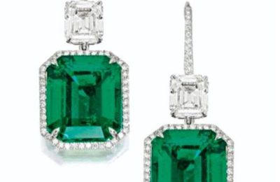 Very fine pair of emerald  and diamond pendent earrings