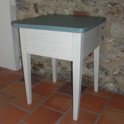 Tabouret de cireur patiné effet vieilli/effet cuir 