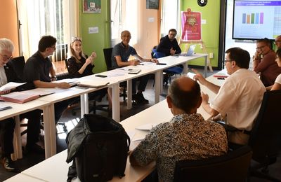 LE CAMPUS UNIVERSITAIRE : PLUS QUE JAMAIS CONNECTÉ SUR L’OUVERTURE ET L’AVENIR DES ÉTUDIANTS.