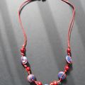 Collier fimo : ton bleu et rouge