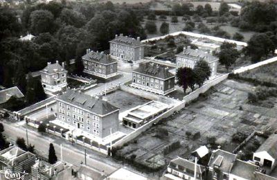 AVESNES SUR HELPE - La Gendarmerie