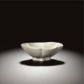 A rare white stoneware lobed oval bowl, Tang dynasty