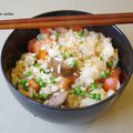 Recette chinoise : riz sauté à la tomate aux petits pois et à la saucisse fumé