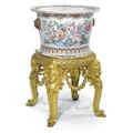 A large Samson Famille rose planter on a gilt bronze stand