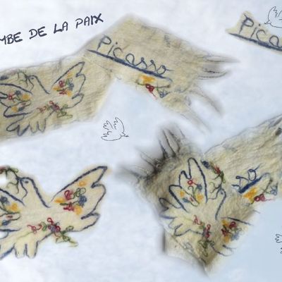 Écharpe feutrée Colombe de la paix Picasso