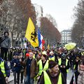 GRAND REPORTAGE D'UN JOURNALISTE EN IMMERSION CHEZ LES GILETS JAUNES