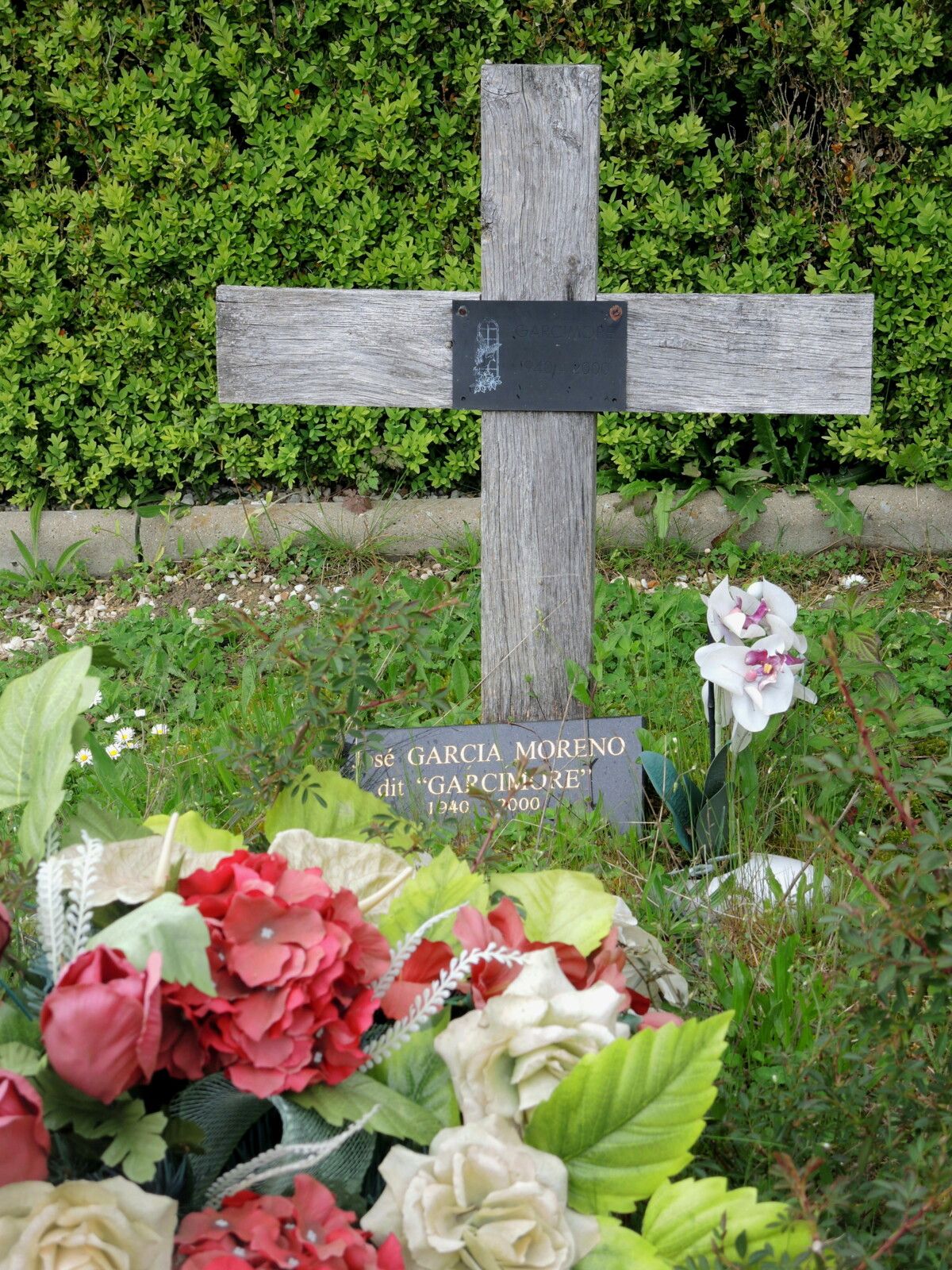 Le Gué-de-Longroi, tombe de Garcimore. (28)
